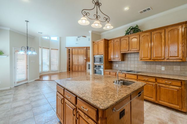 904 Ascension Drive, Hurst, TX 76053