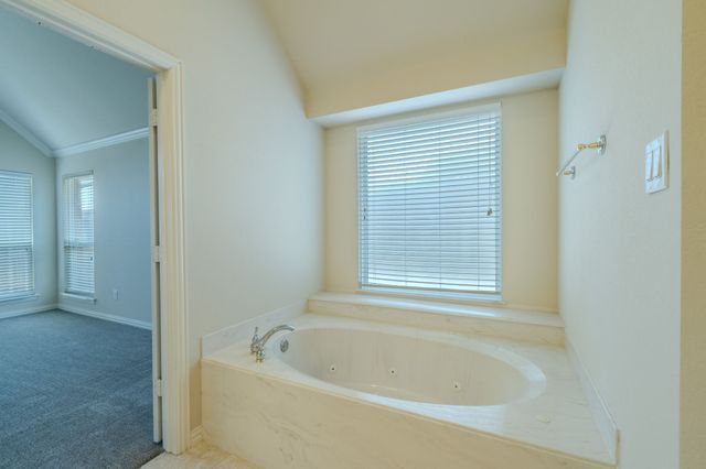 904 Ascension Drive, Hurst, TX 76053