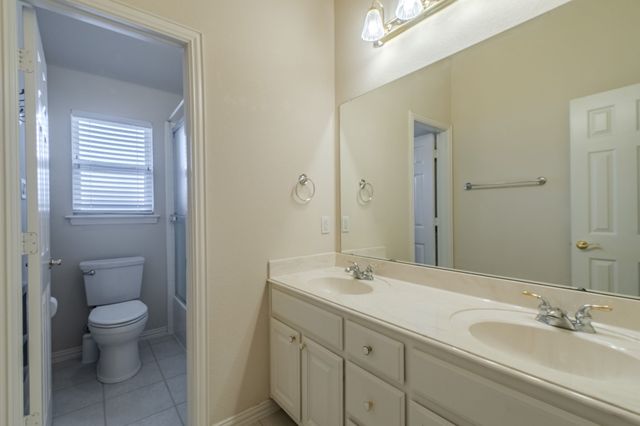 904 Ascension Drive, Hurst, TX 76053