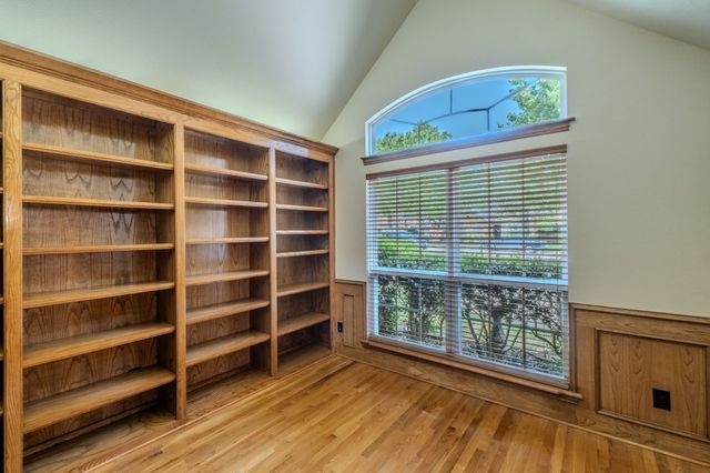 904 Ascension Drive, Hurst, TX 76053