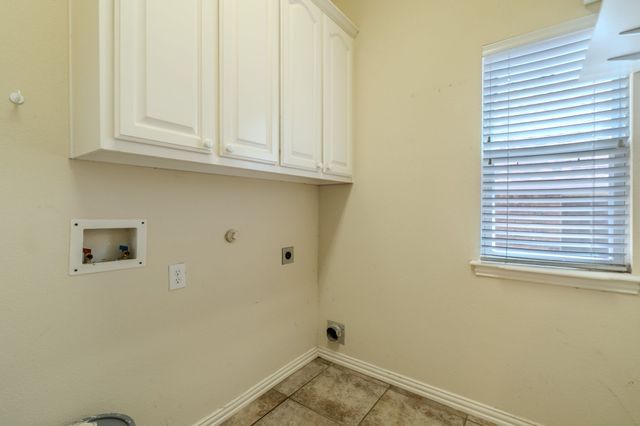 904 Ascension Drive, Hurst, TX 76053