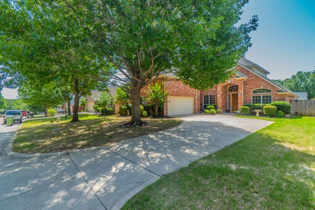 904 Ascension Drive, Hurst, TX 76053