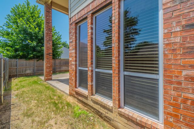 904 Ascension Drive, Hurst, TX 76053