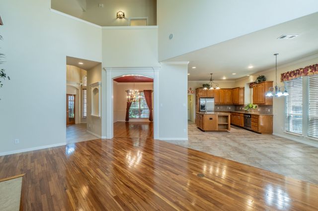 904 Ascension Drive, Hurst, TX 76053