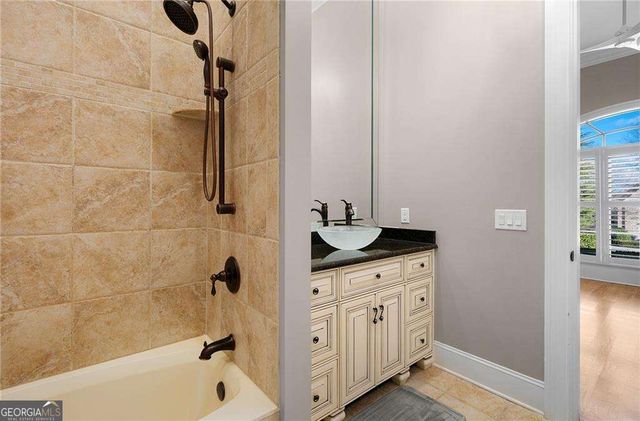 105 Ansley Drive, Calhoun, GA 30701