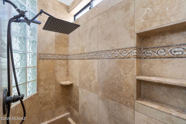 6420 N Regal Manor Drive, Tucson, AZ 85750