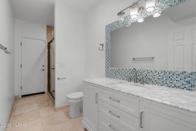 6420 N Regal Manor Drive, Tucson, AZ 85750
