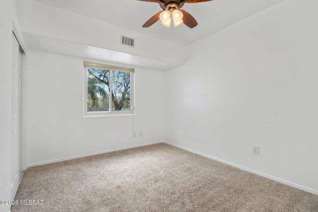 6420 N Regal Manor Drive, Tucson, AZ 85750