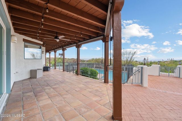 6420 N Regal Manor Drive, Tucson, AZ 85750