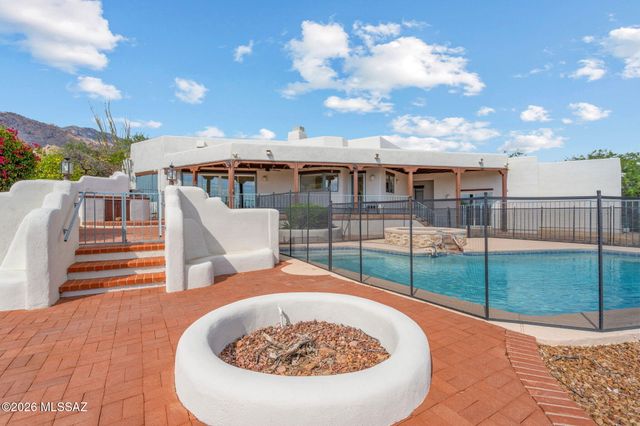 6420 N Regal Manor Drive, Tucson, AZ 85750