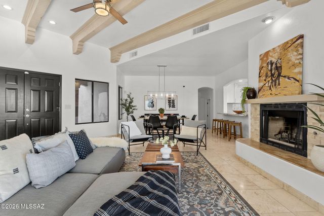 6420 N Regal Manor Drive, Tucson, AZ 85750