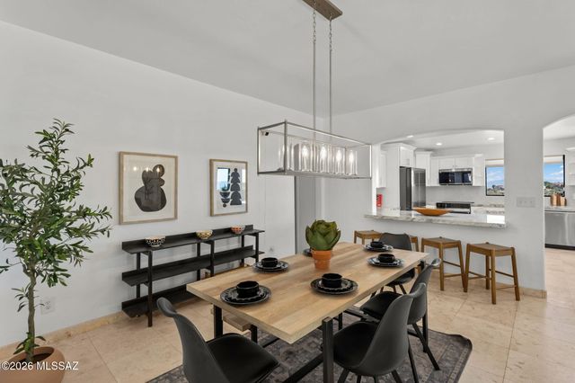 6420 N Regal Manor Drive, Tucson, AZ 85750