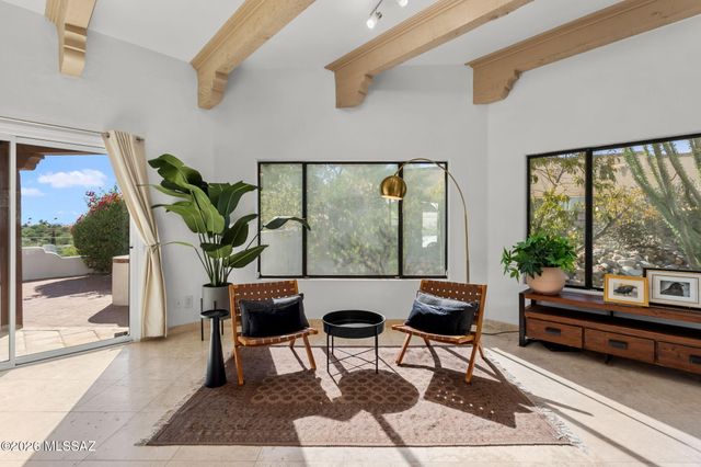 6420 N Regal Manor Drive, Tucson, AZ 85750