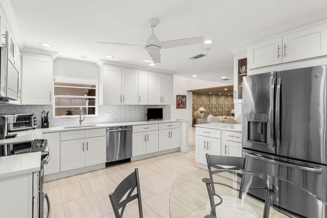 35 Estate Drive, Boynton Beach, FL 33436