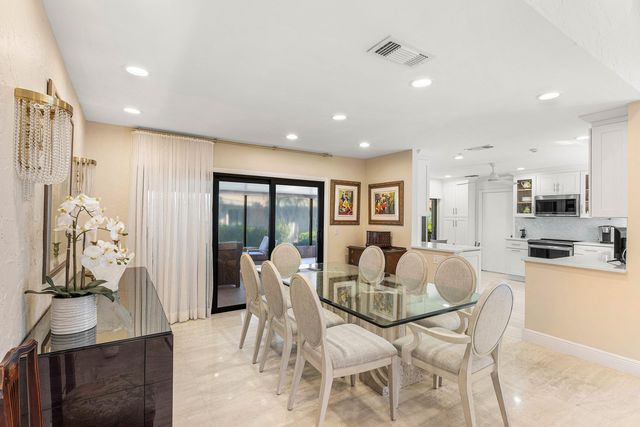 35 Estate Drive, Boynton Beach, FL 33436