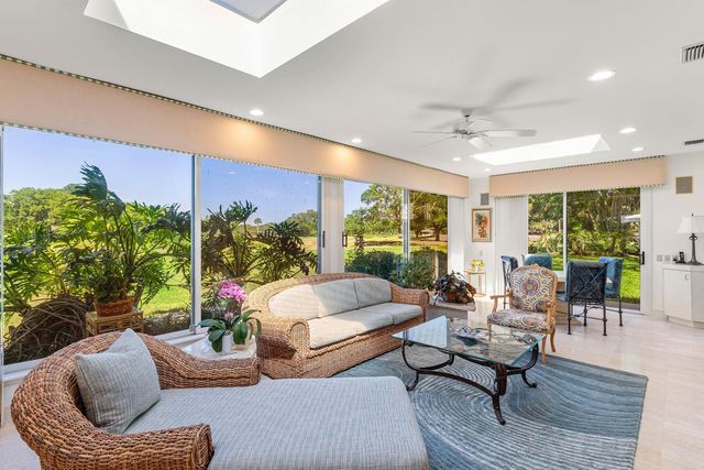 35 Estate Drive, Boynton Beach, FL 33436