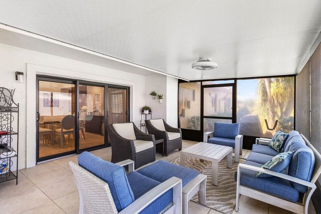 35 Estate Drive, Boynton Beach, FL 33436