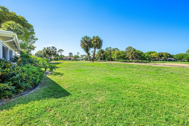 35 Estate Drive, Boynton Beach, FL 33436