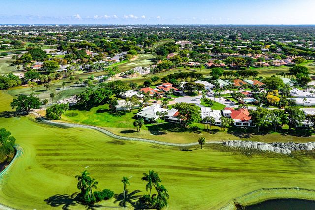 35 Estate Drive, Boynton Beach, FL 33436