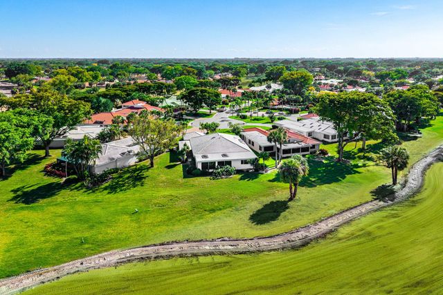 35 Estate Drive, Boynton Beach, FL 33436