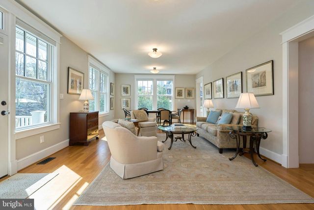 1243 N STUART ST, Arlington, VA 22201