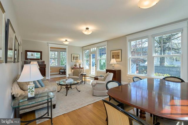 1243 N STUART ST, Arlington, VA 22201