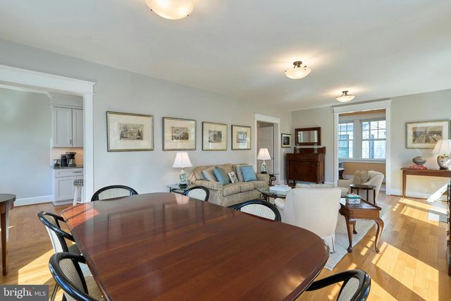 1243 N STUART ST, Arlington, VA 22201