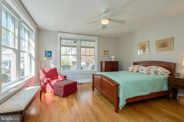 1243 N STUART ST, Arlington, VA 22201