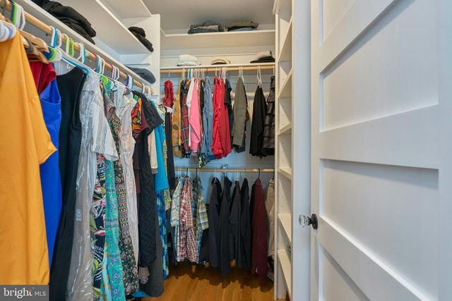 1243 N STUART ST, Arlington, VA 22201