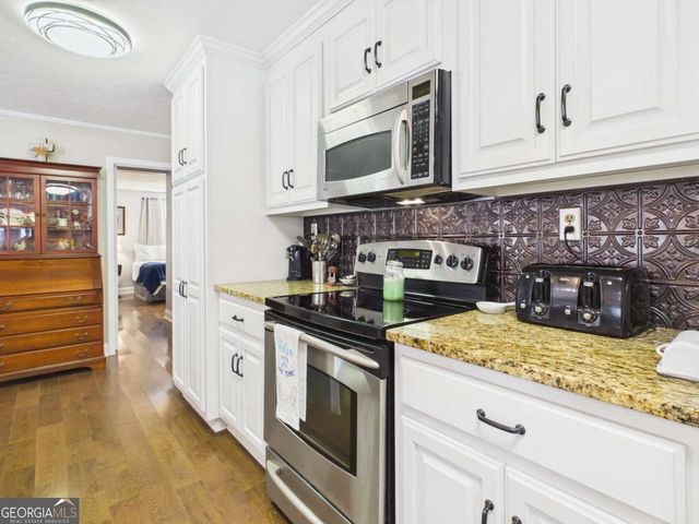 228 & 232 Hickory Point Drive, Buckhead, GA 30625