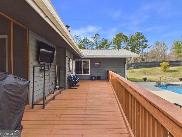 228 & 232 Hickory Point Drive, Buckhead, GA 30625