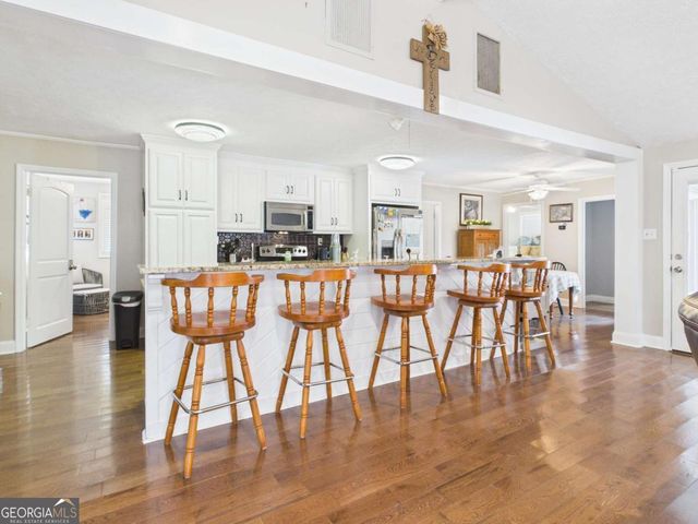 228 & 232 Hickory Point Drive, Buckhead, GA 30625