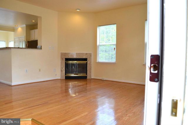 6863 DRIFTON CT, Centreville, VA 20121