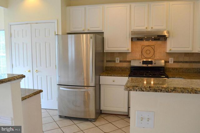 6863 DRIFTON CT, Centreville, VA 20121
