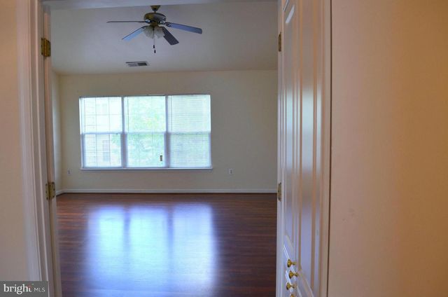 6863 DRIFTON CT, Centreville, VA 20121