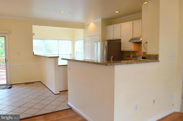 6863 DRIFTON CT, Centreville, VA 20121