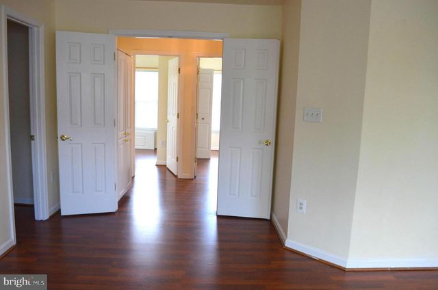 6863 DRIFTON CT, Centreville, VA 20121