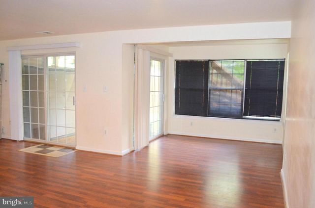 6863 DRIFTON CT, Centreville, VA 20121