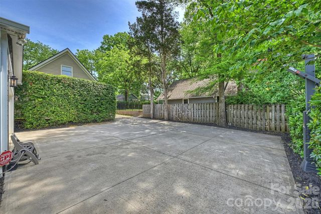 1919 Springdale Avenue, Charlotte, NC 28203