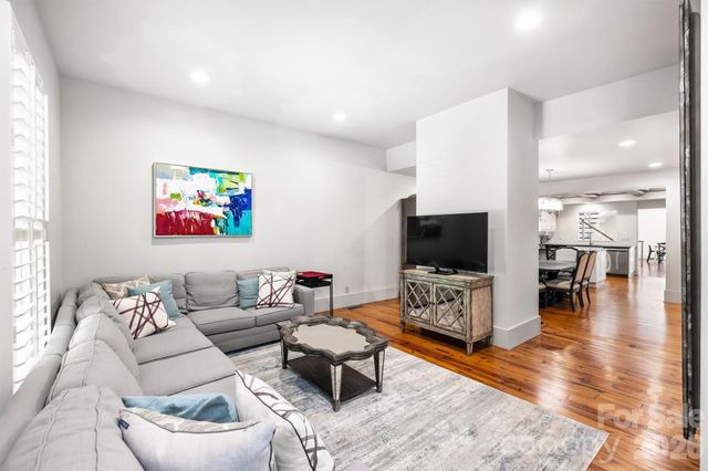1919 Springdale Avenue, Charlotte, NC 28203