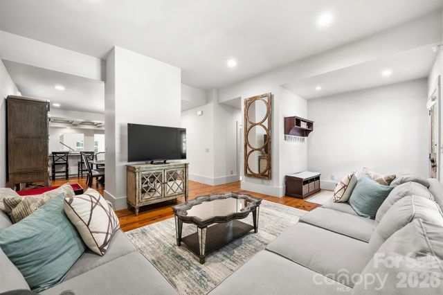 1919 Springdale Avenue, Charlotte, NC 28203