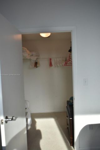 253 NE 2nd St 1402, Miami, FL 33132