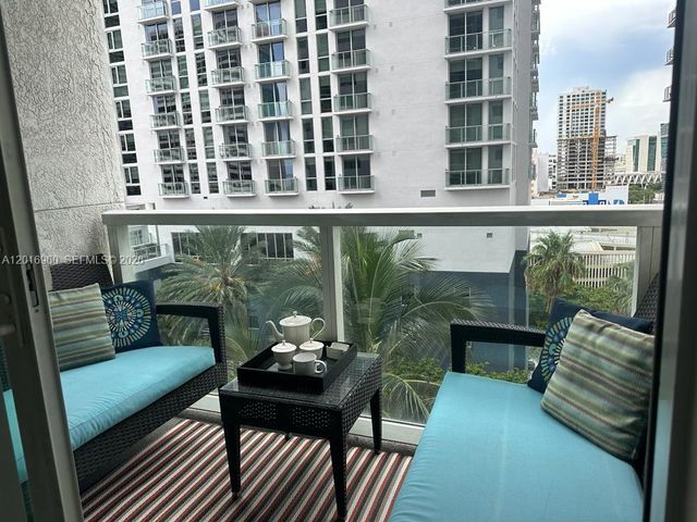 253 NE 2nd St 1402, Miami, FL 33132
