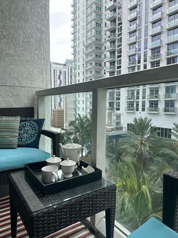253 NE 2nd St 1402, Miami, FL 33132