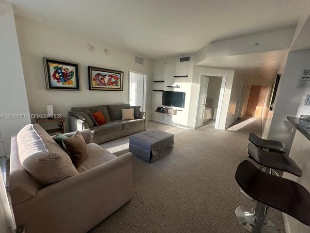 253 NE 2nd St 1402, Miami, FL 33132
