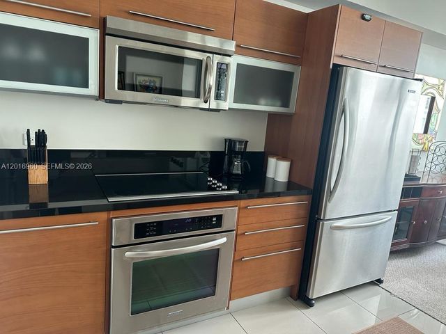 253 NE 2nd St 1402, Miami, FL 33132