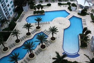253 NE 2nd St 1402, Miami, FL 33132