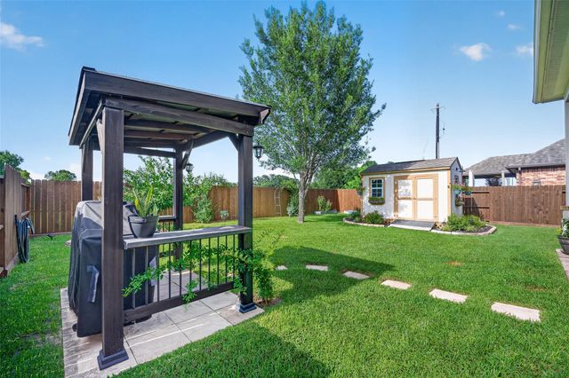 234 Bayside Crossing Drive, La Porte, TX 77571