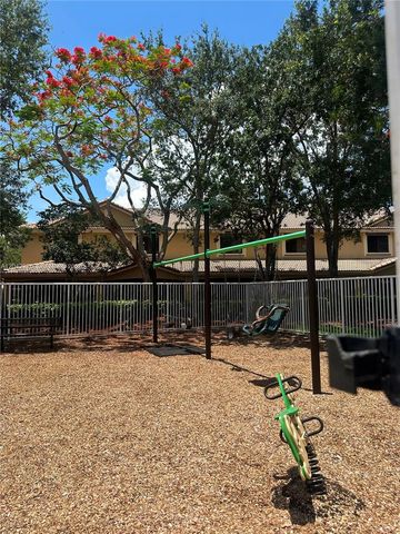 4309 Vineyard Cir 4309, Weston, FL 33332