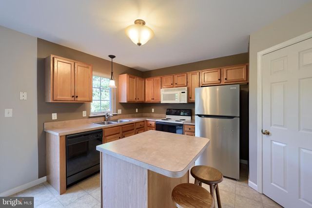 220 HARVARD AVE, Lancaster, PA 17603